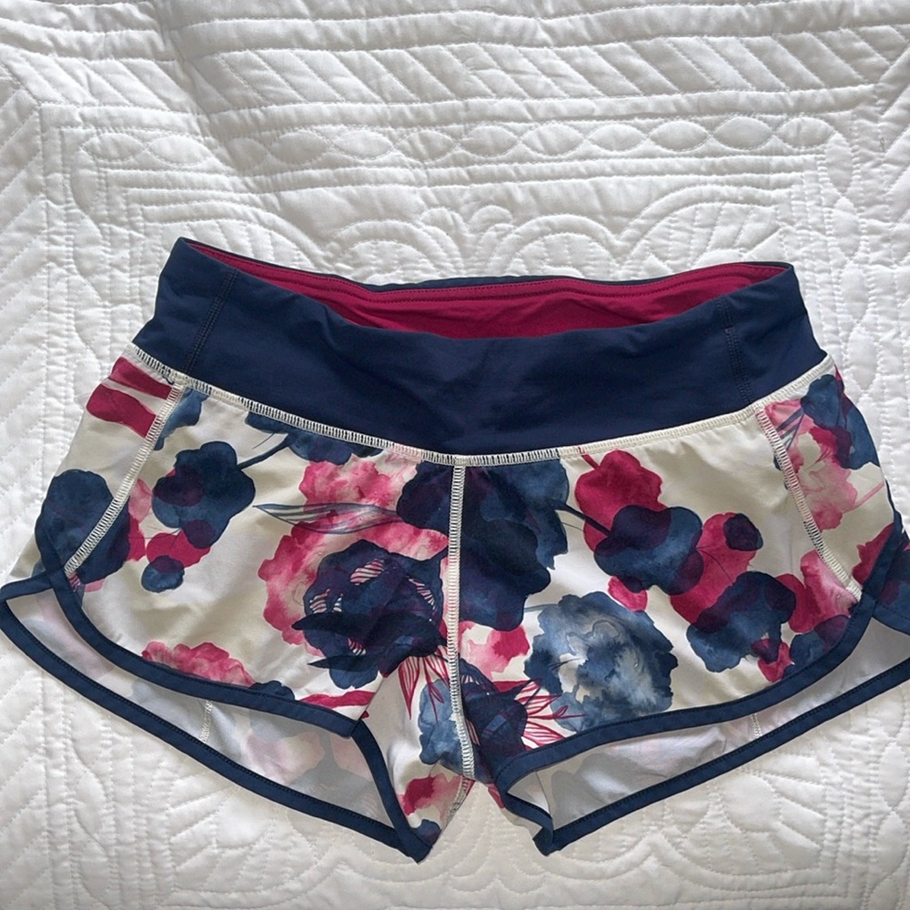 Lululemon Speed Up Short *2.5"